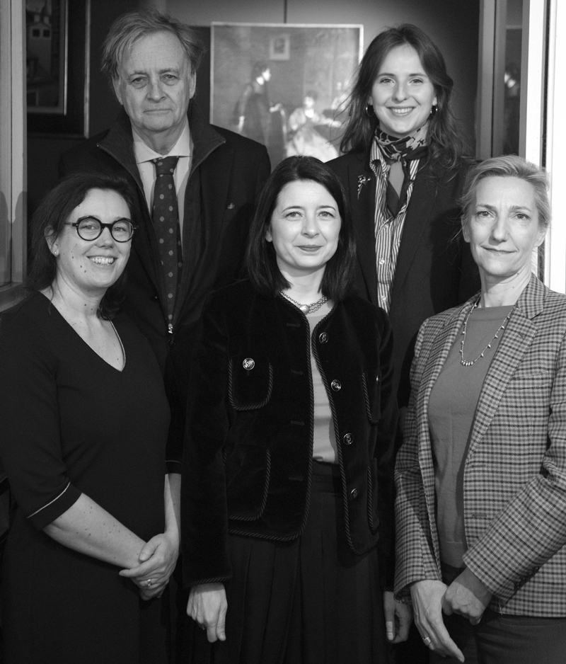 L'équipe du Cabinet Chanoit — experts en tableaux et objets d'art, Paris Drouot